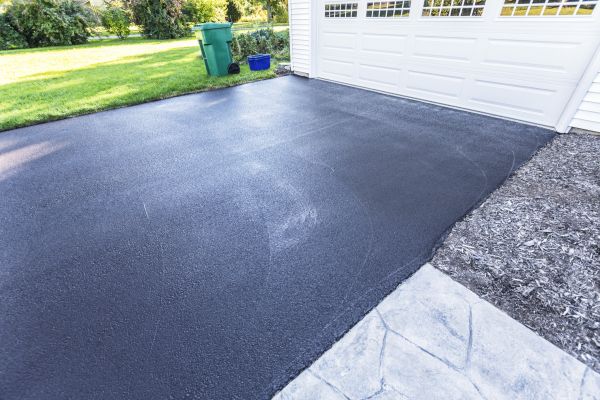 Pavement Sealcoating in Glen Allen